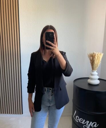 Blazer Retroussé – Noir Blazer Retroussé – Noir