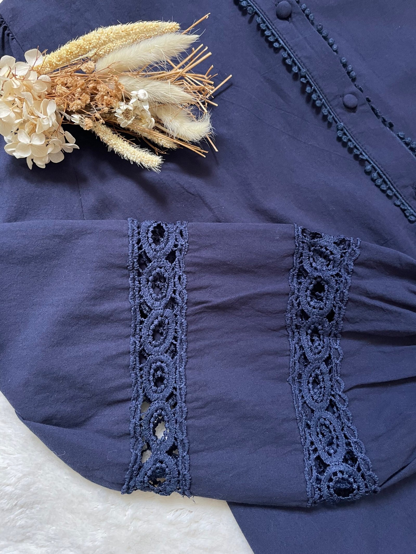 Blouse marine tendance et élégant - Loevya - boutique blouse et chemises en ligne femme