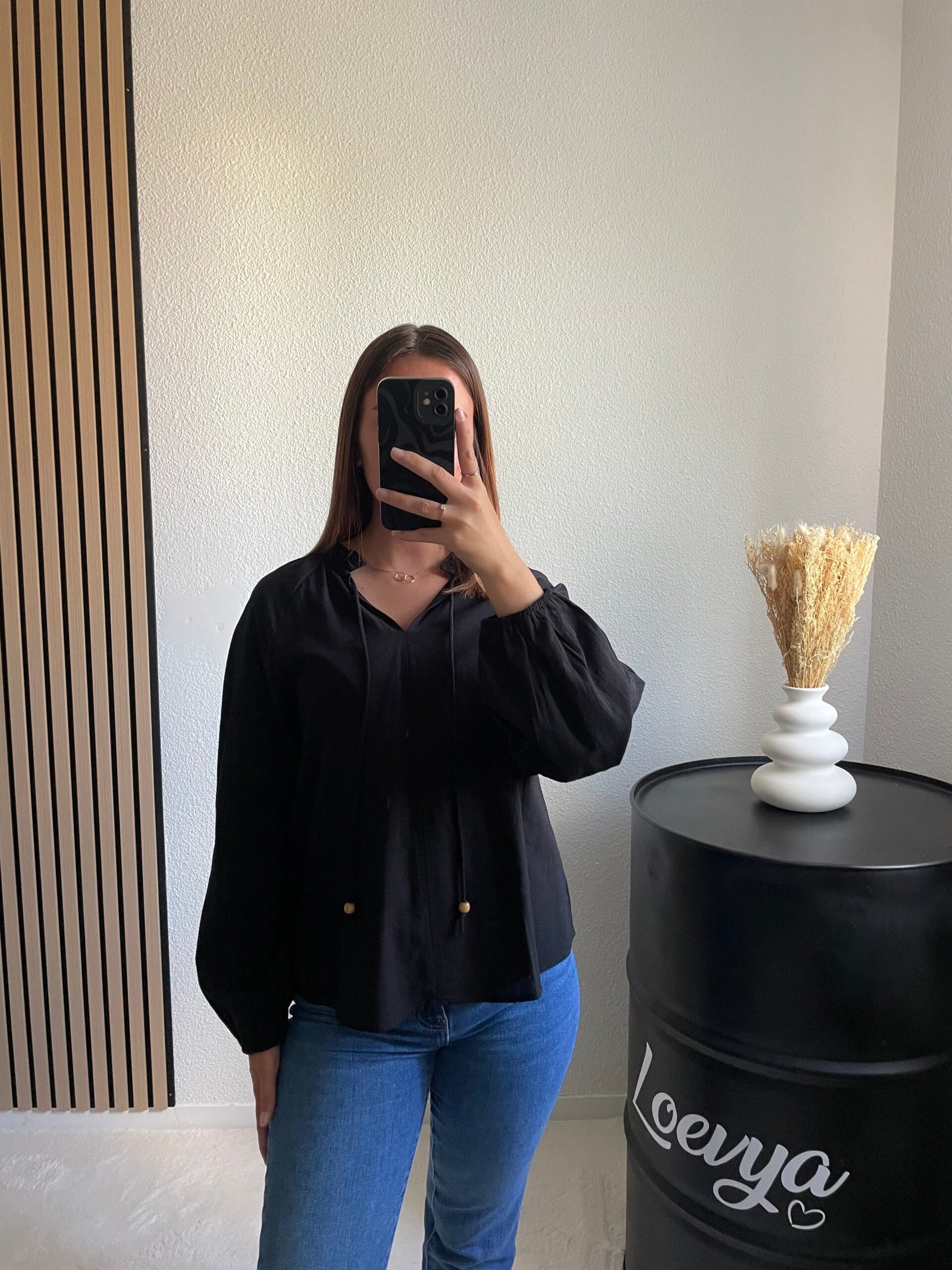 Blouse louise unique sur Loevya - Tendance et à la mode