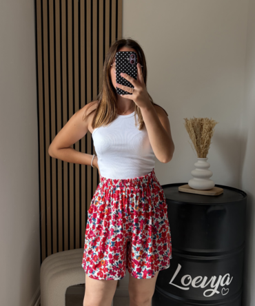 Short fleuri rouge