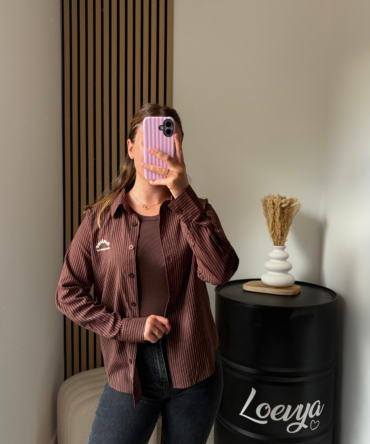 Chemise rayée + débardeur